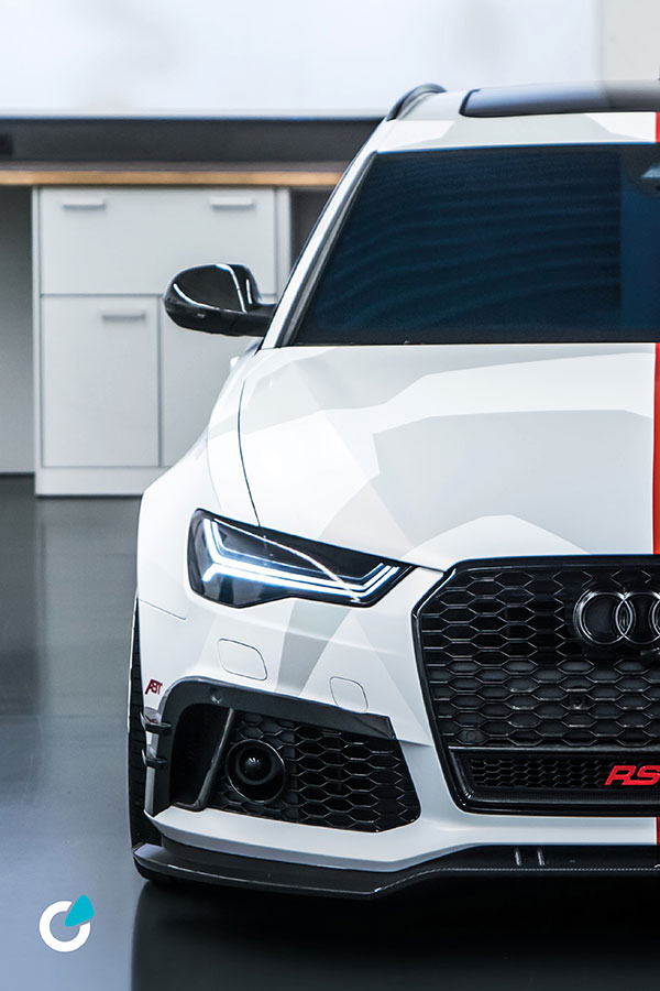 Audi RS6 Tuning Folierung von SCEND Tuning mit ABT Frontschürzenaufsatz und Level Control, Teil-und Vollfolierung in Weiß